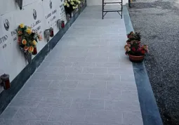 Il marciapiede rifatto